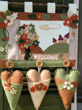 pannello welcome 3 cuori - schema cucito creativo